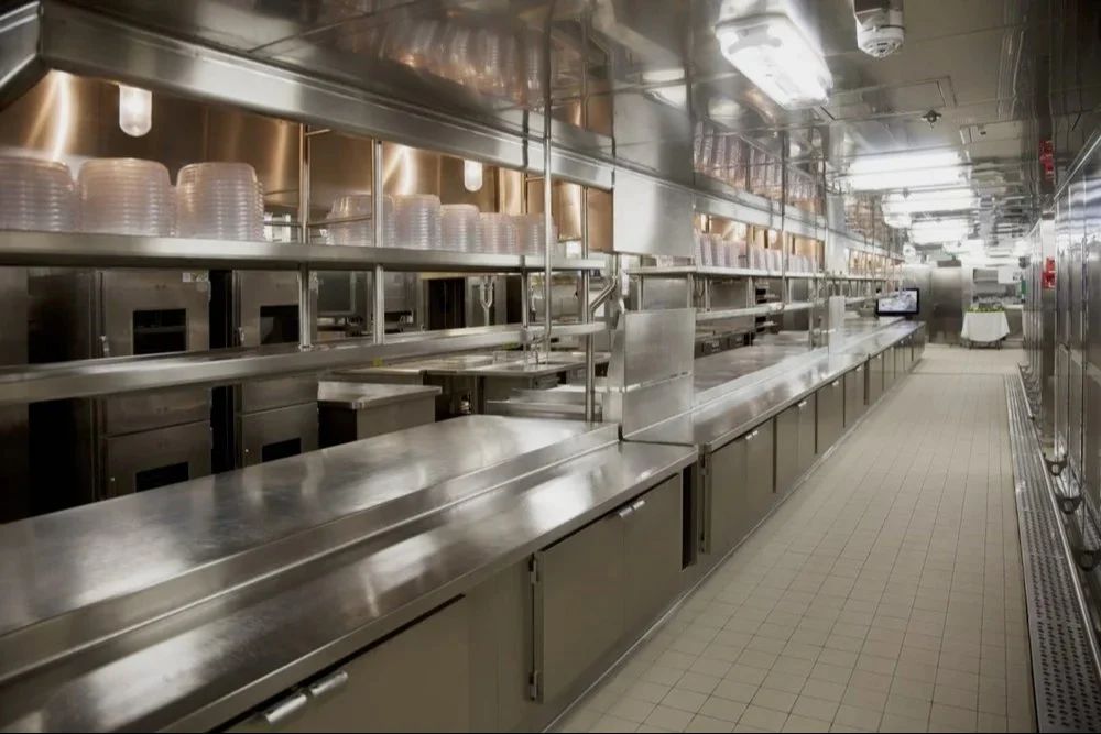 Industrial kitchen ventilation installation
